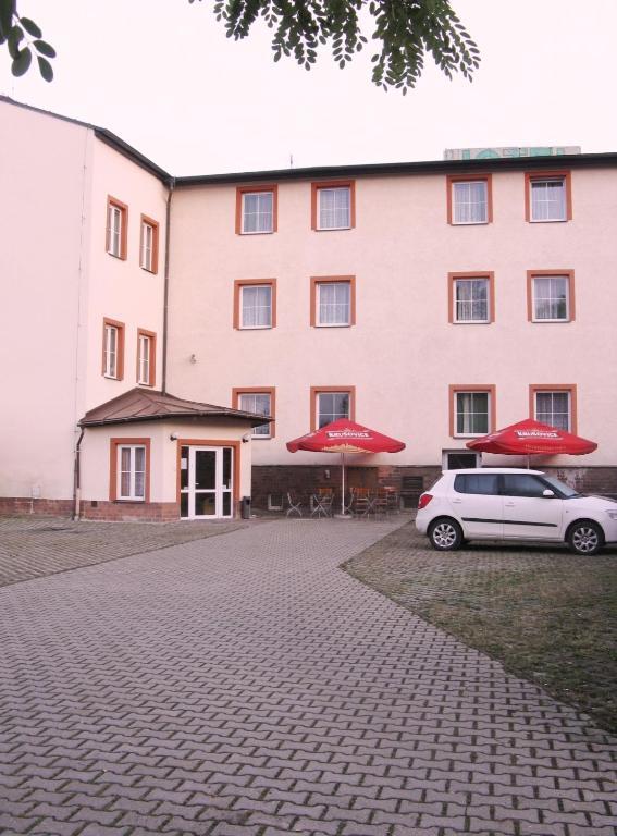 Hôtel U Ceske Koruny à Prague Extérieur photo