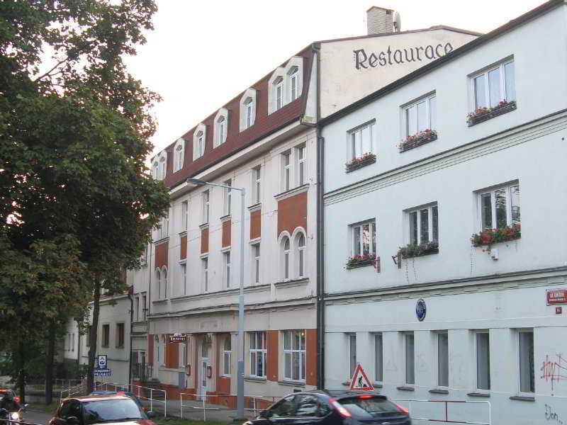 Hôtel U Ceske Koruny à Prague Extérieur photo